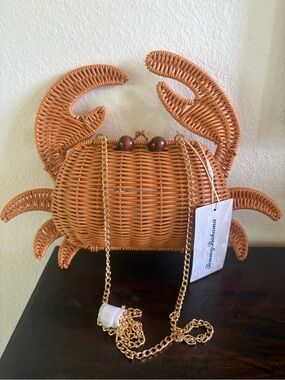 Tommy Bahama Tan Wicker Crab Crossbody Bag with Gold Chain